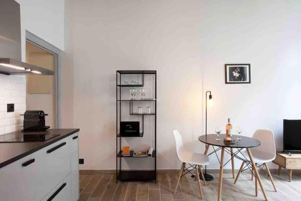 Appartement Lumineux En Centre-Ville آرْلْ المظهر الخارجي الصورة